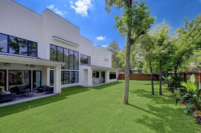 Building Photo - 467 Gingham Dr