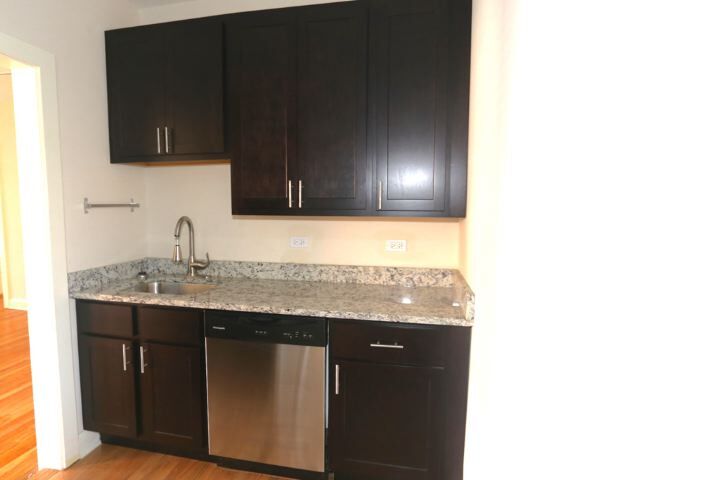 Building Photo - 4045 N Ashland