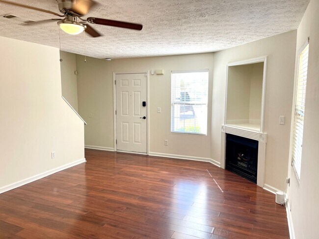 Building Photo - Welcome to this charming 3-bedroom, 2.5-bathroom home located in the vibrant community of College...