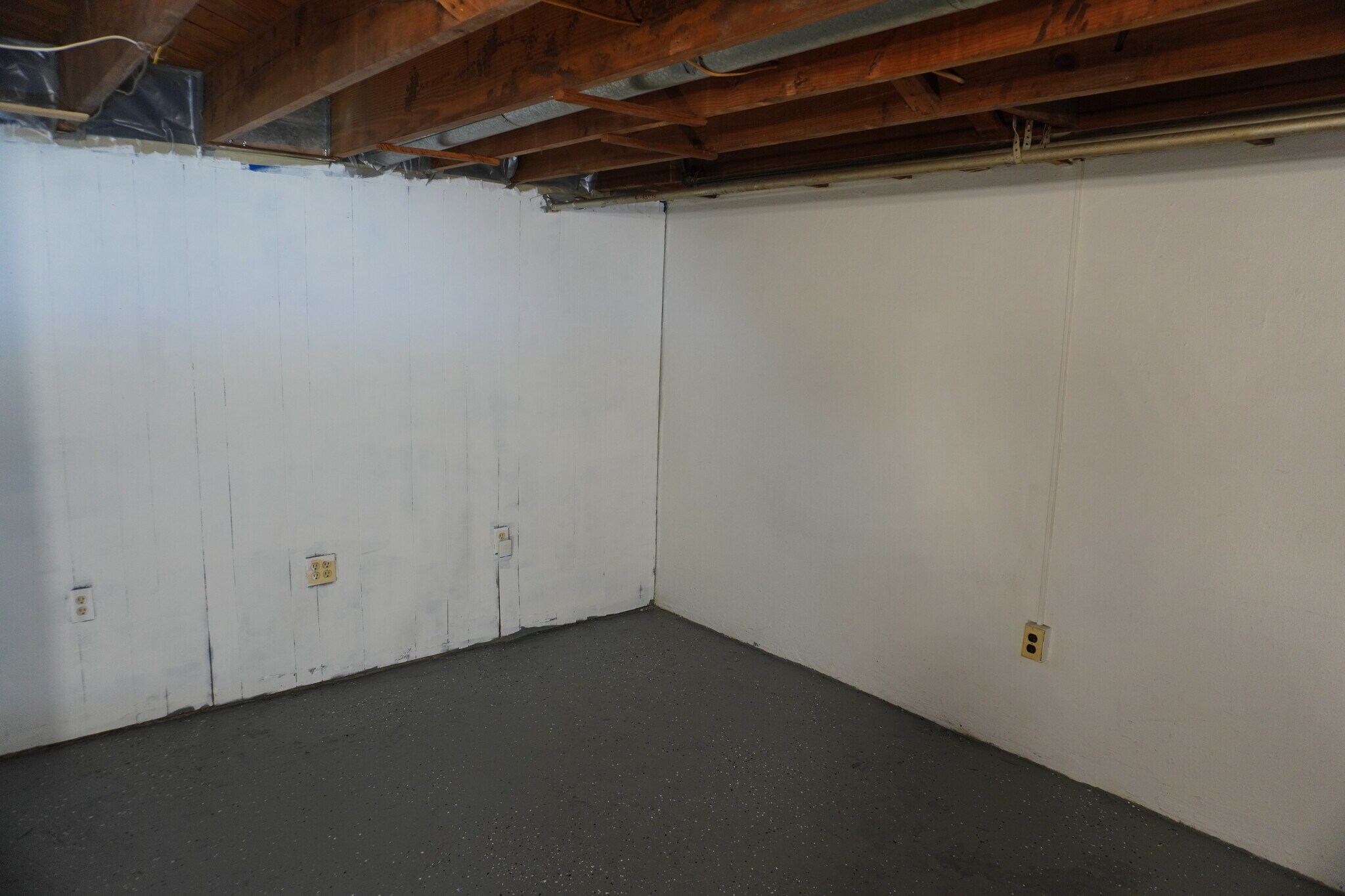 Building Photo - 205 Burke Ave