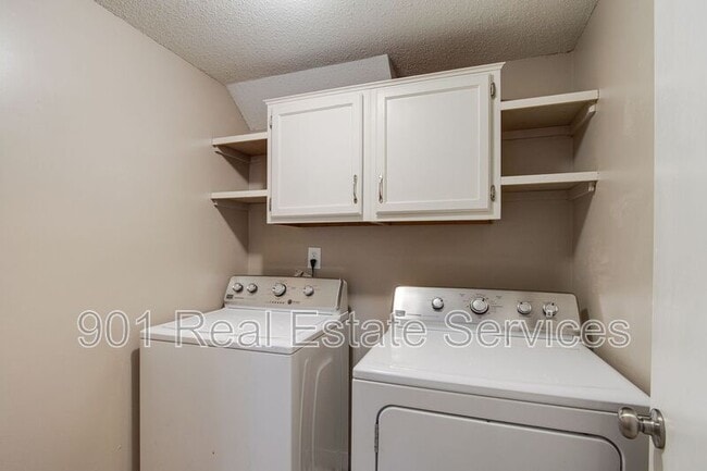 Building Photo - 2104 Harbert Ave