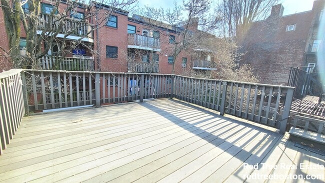 Apt 2 - 26 Fayette St