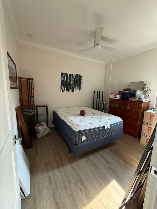 Building Photo - 835 Lake St