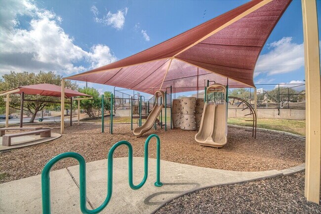 Building Photo - THIS STUNNING RENTAL HAS IT ALL!