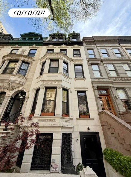 Building Photo - 16 W 95th St