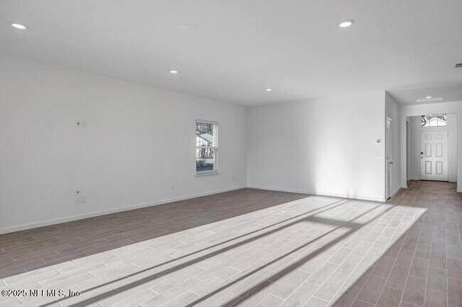 Building Photo - 146 WHITE RABBIT