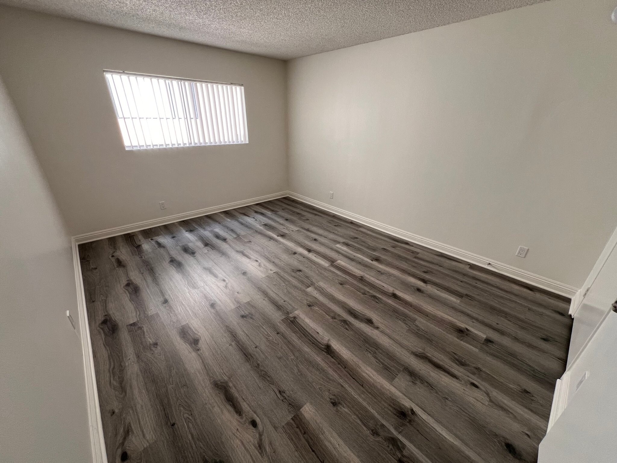 Building Photo - 4648 Fulton Ave