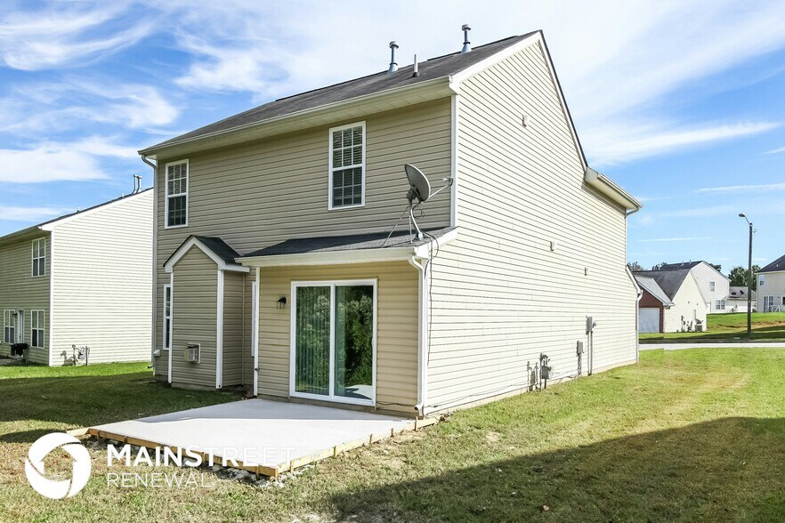 Building Photo - 1034 Quinlan Dr