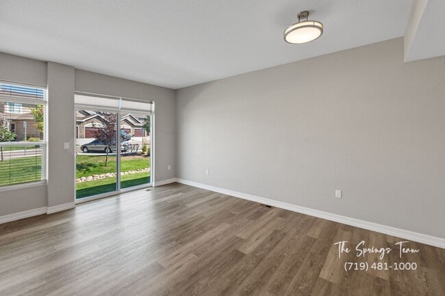 Building Photo - LUXURY 3BR TOWNHOME IN THE VILLAS AT NORTH...