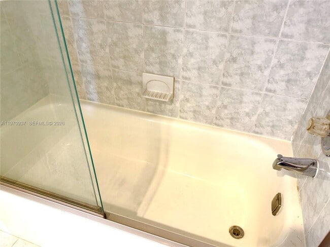 Building Photo - 210 174th St