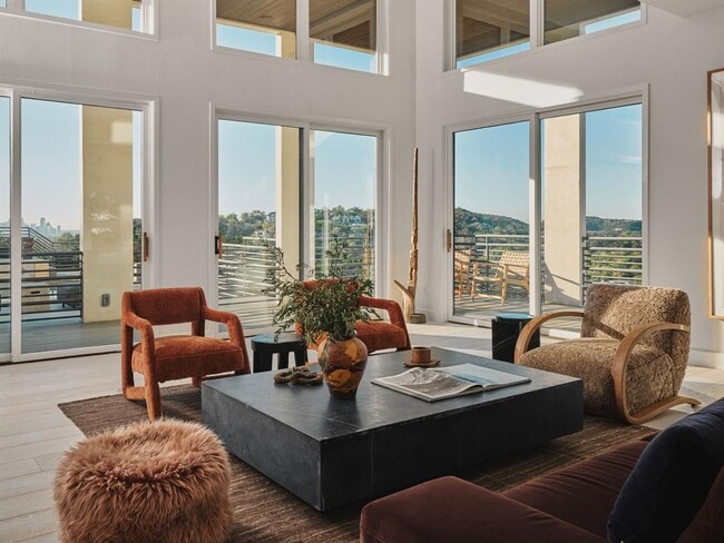 Building Photo - 4909 Bull Mountain Cove