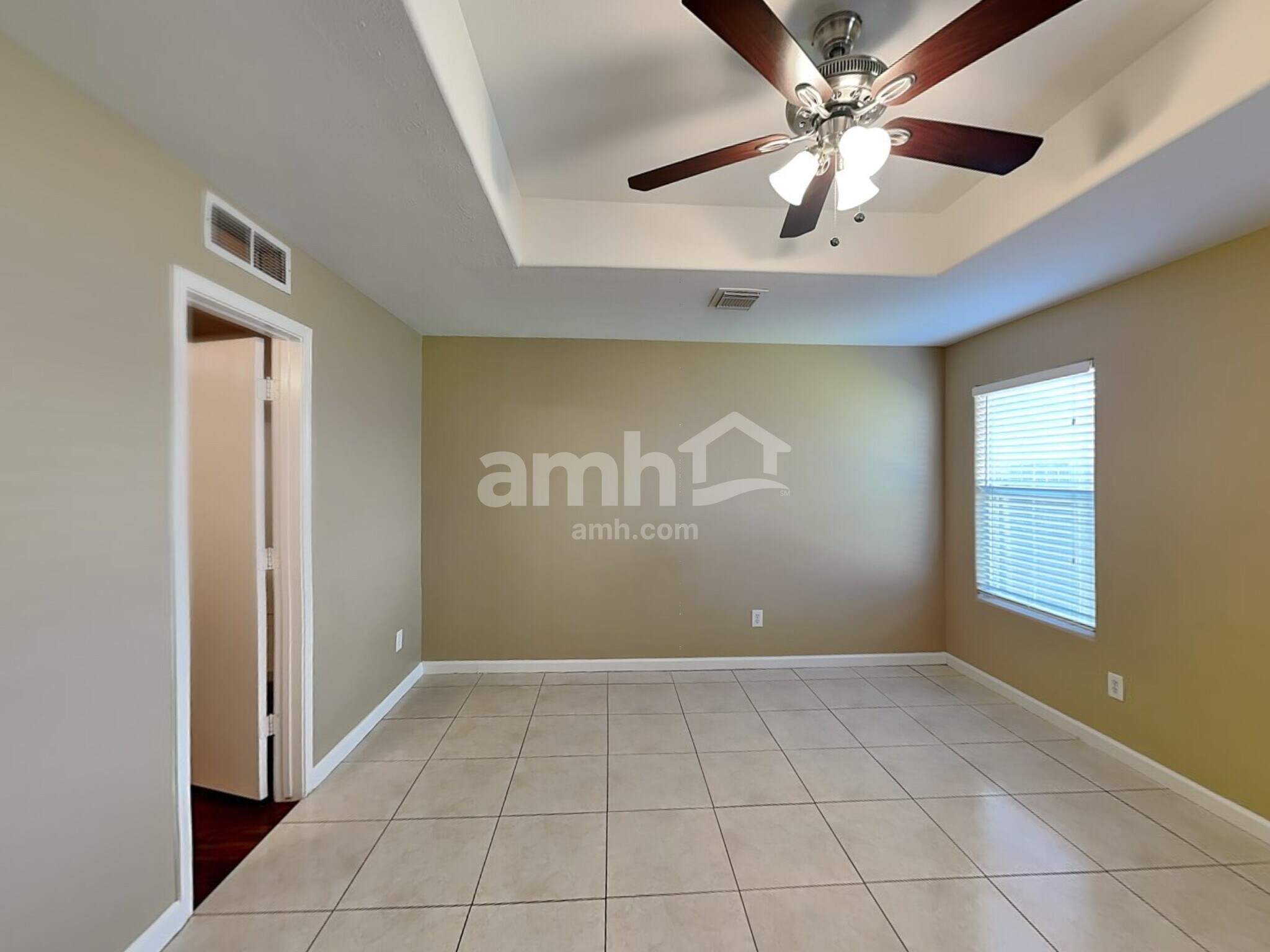 Building Photo - 8915 Chisholm Wood Ln