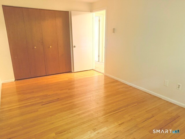 Building Photo - 453 Robin Ct