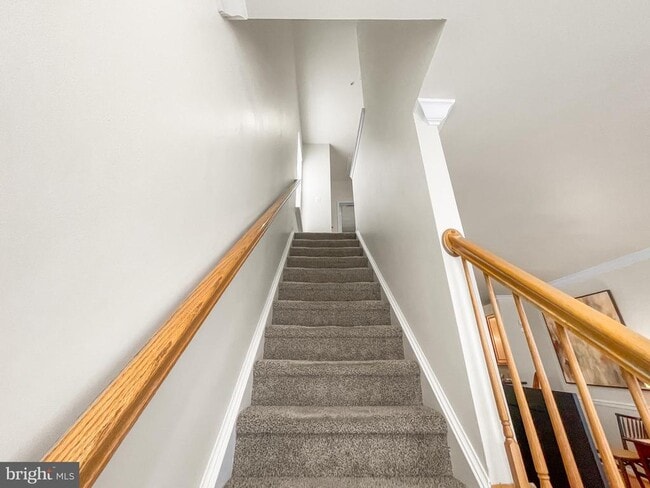 Building Photo - 12 S Exeter St