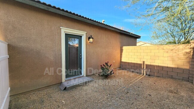 Building Photo - 42729 Tiempo Ct