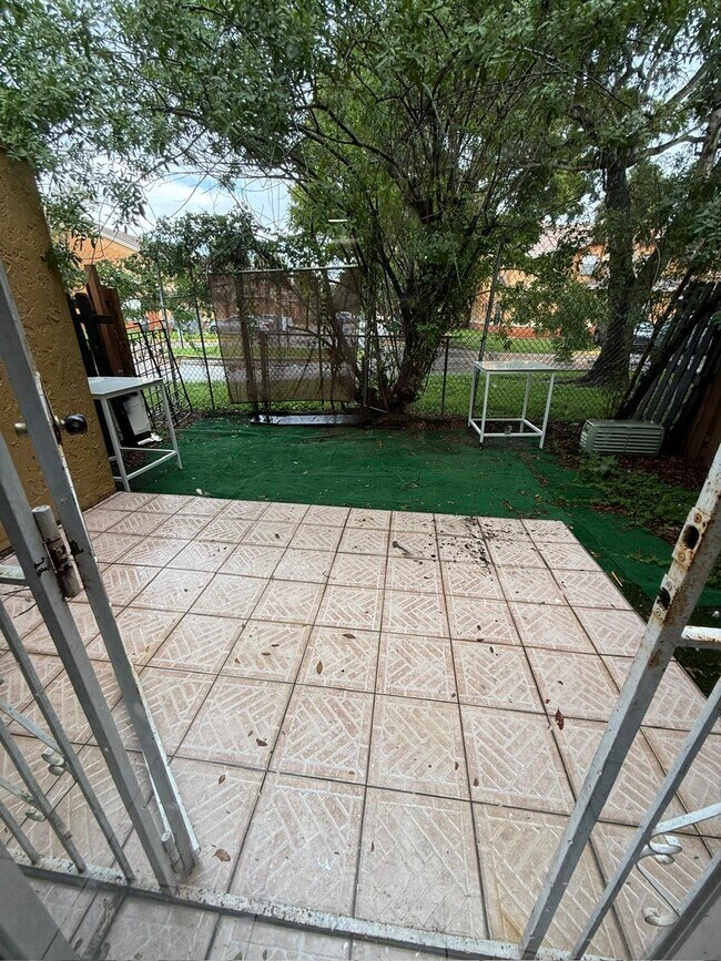 Building Photo - 5737 Blueberry Ct