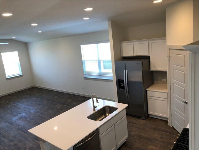 Building Photo - 4700 Canongate Dr