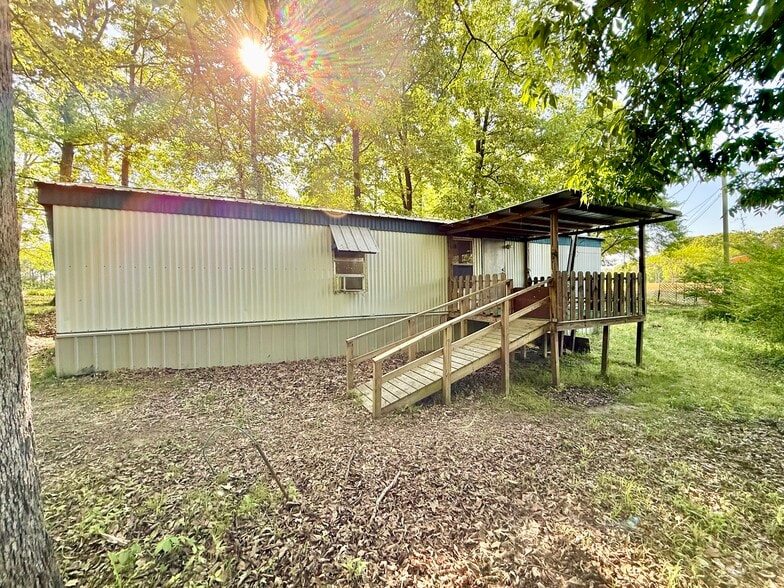 Building Photo - 1139 County Road 167