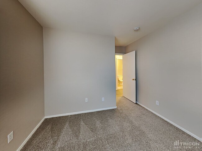 Building Photo - 30610 N Coral Bean Dr