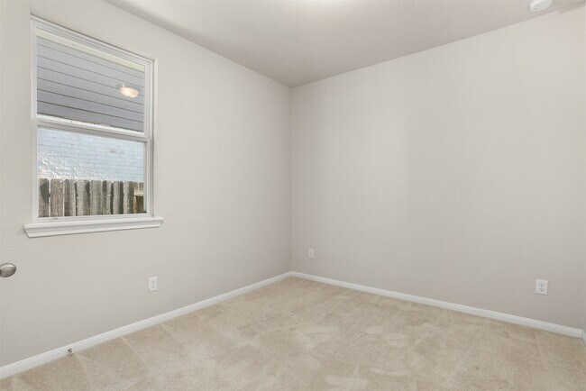 Building Photo - 13401 Emerald Mallard Dr