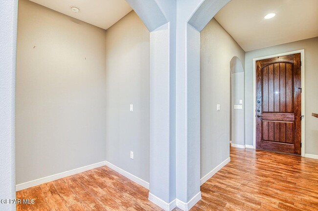 Building Photo - 14509 Holly Springs