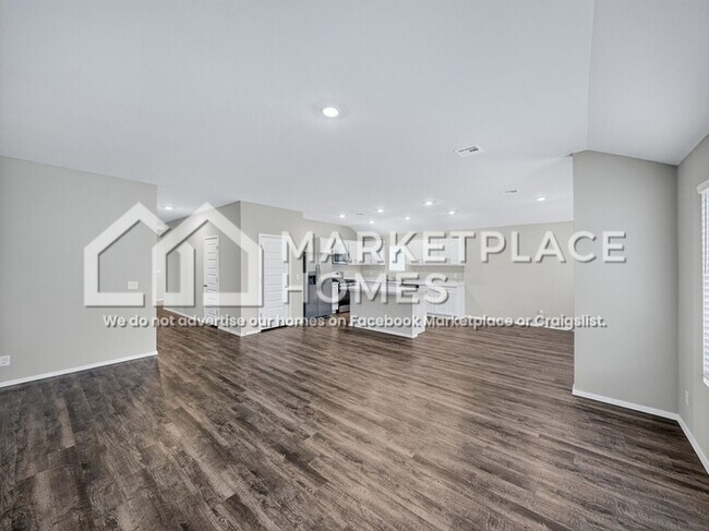 Building Photo - 23198 S Mae Dr