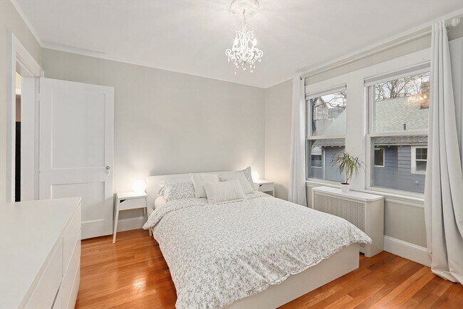 Building Photo - 54 Edgecliff Rd