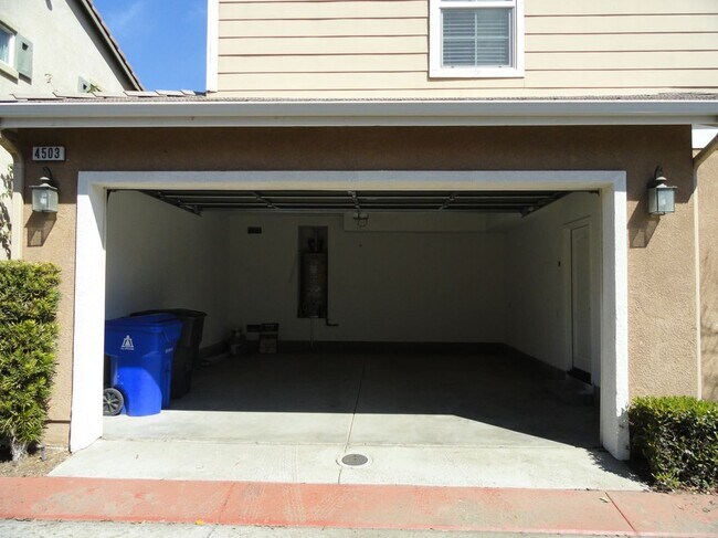 Building Photo - 4503 Bella Ct