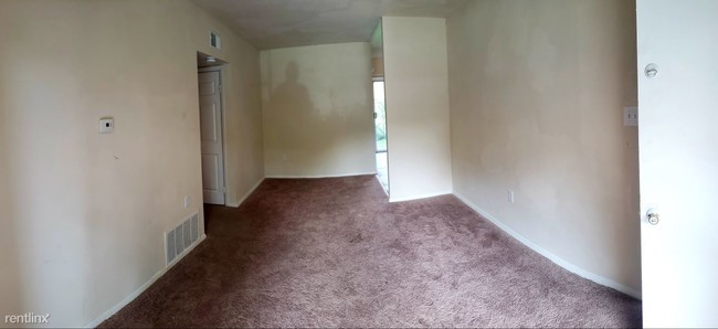 Building Photo - 2 br, 1 bath  - 1700 Carlisle Ave