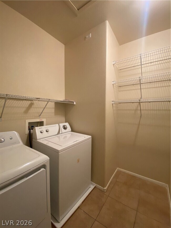 Building Photo - 5980 Fidenza Ave