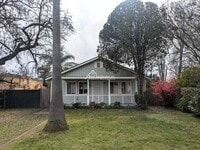 Building Photo - Updated Sacramento 2bd/1ba House Near UCD!