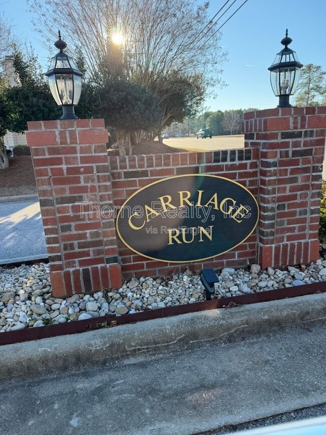 Building Photo - 133 Juniper Ct