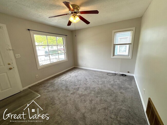 Building Photo - 11252 Lozier Ave