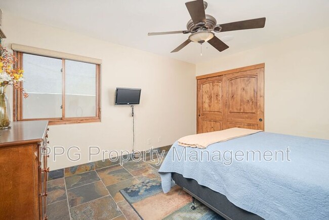 Building Photo - 4725 N Brookview Terrace