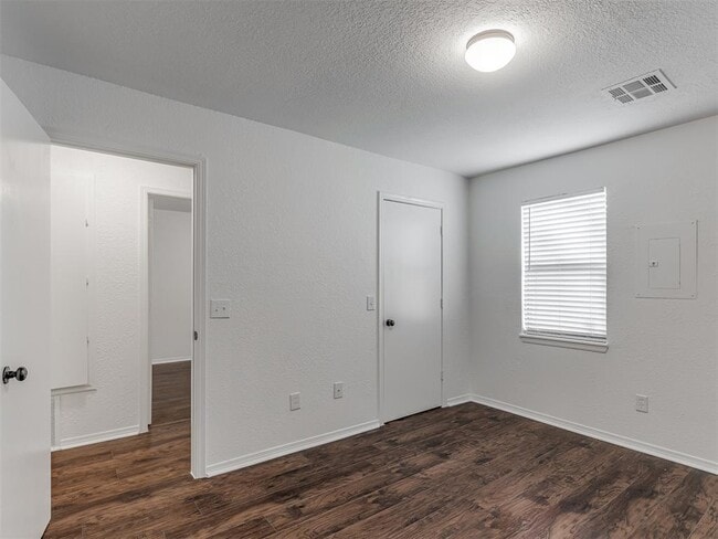 Building Photo - 1608 NW 7th St