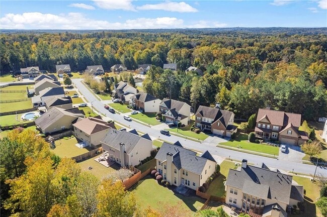 Building Photo - 265 Parc Dr