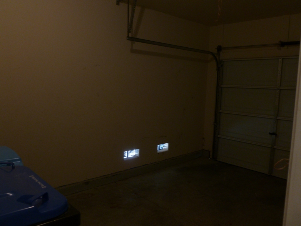 Building Photo - 5717 Leonidas St