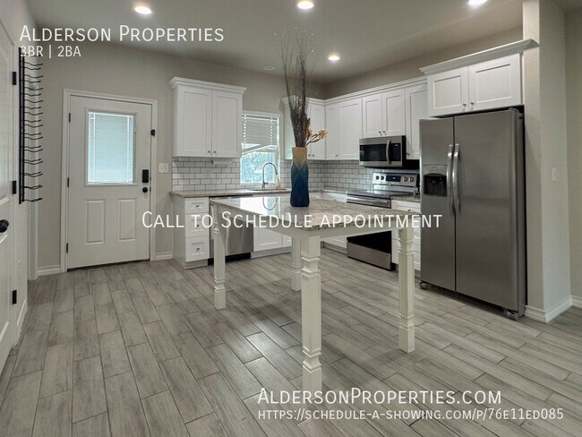 Building Photo - 2410 Golf-