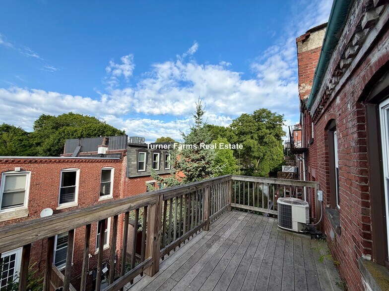 Building Photo - 53 Fort Ave