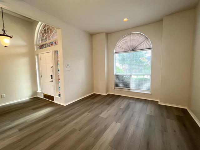 Building Photo - 3849 Pine Valley Dr