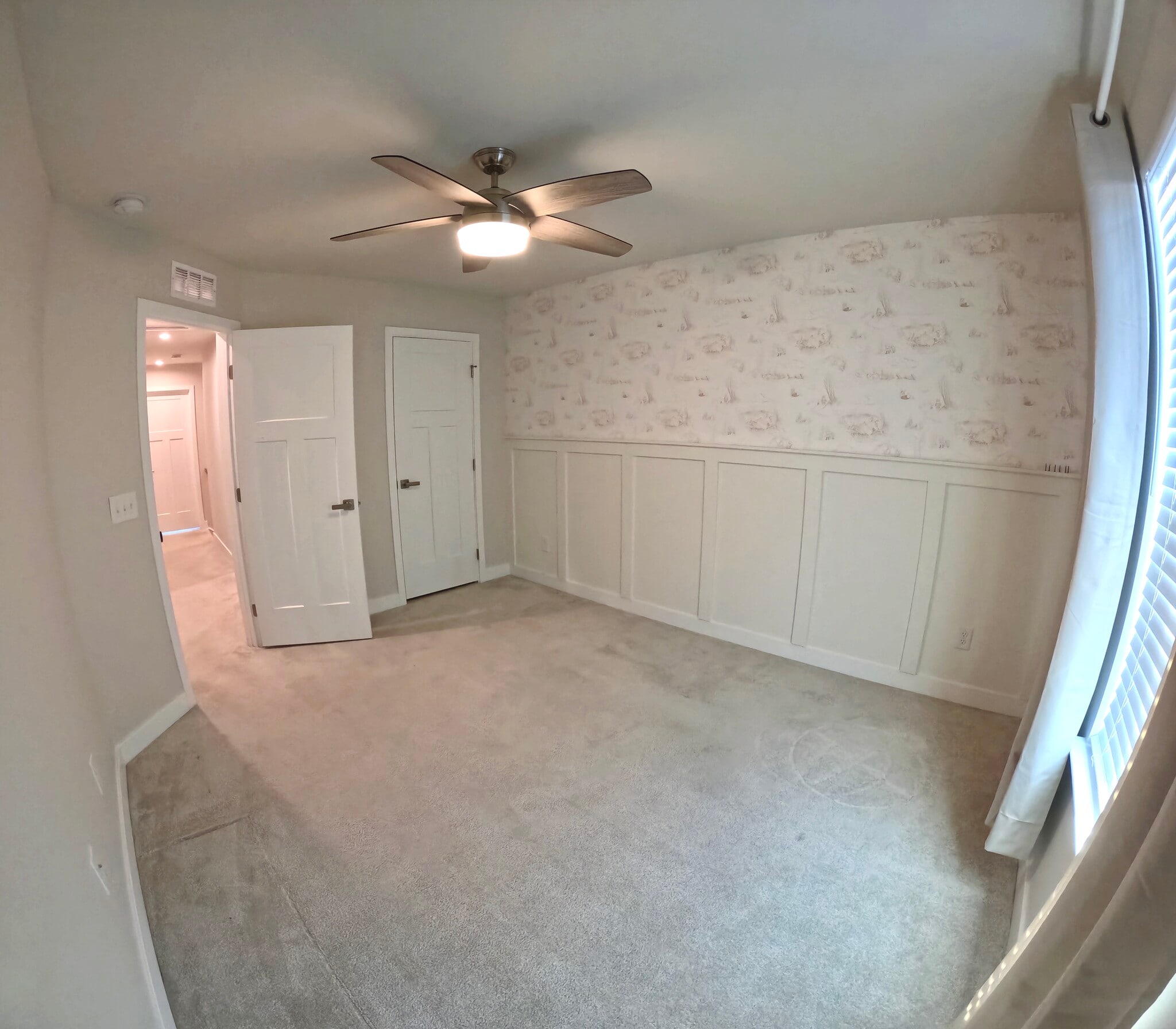 Building Photo - 1037 Clendening Dr