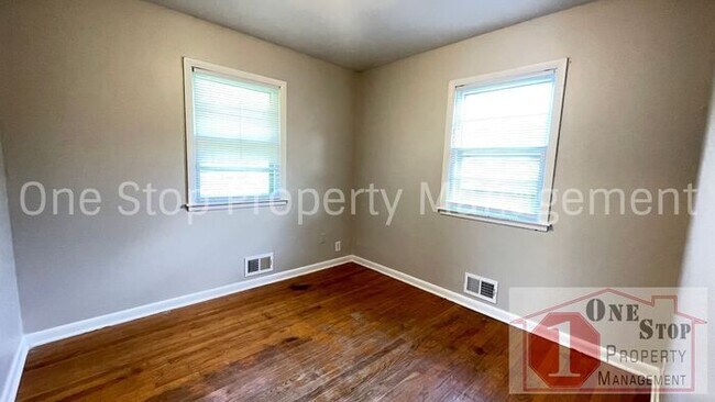 Building Photo - Charming 4 Bedroom Home with Finished Basement!