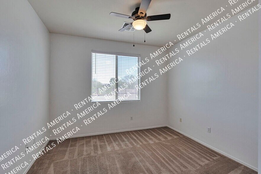 Building Photo - 6722 S Averroes Rd