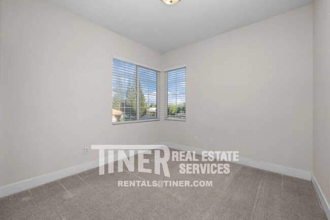 Building Photo - 3205 Corniche Ln