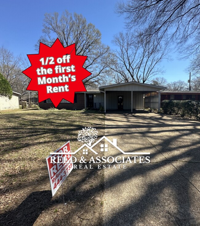 Primary Photo - 3 Bedroom in Parkway Village - Oakhaven!