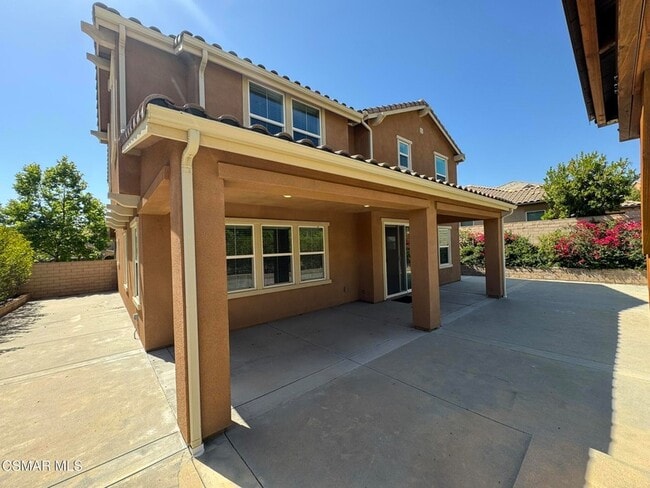 Building Photo - 446 Almond Ln