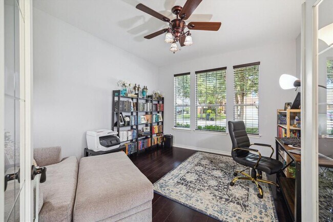 Building Photo - 9510 Comstock Meadows Dr