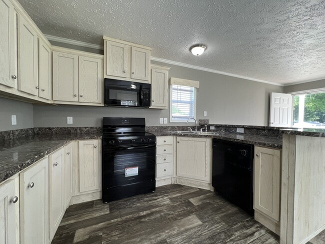 Building Photo - 53 Sugar Maple Dr