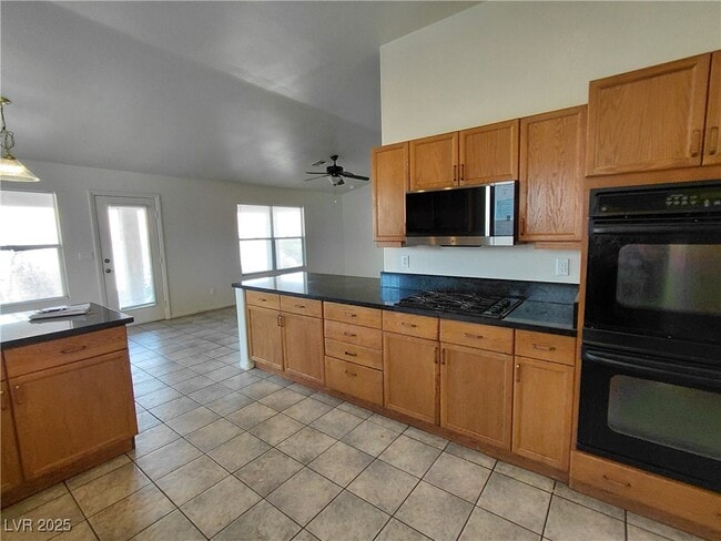 Building Photo - 6132 Peggotty Ave