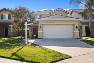 Building Photo - Charming 3-Bedroom | 2.5 BTH Home in Prime...